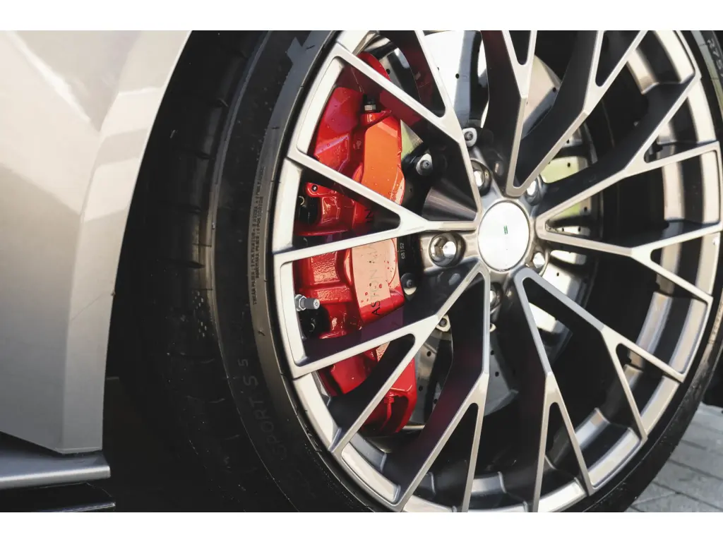 2026 DB12 S V8 Coupe thumbnail vehicle image 3