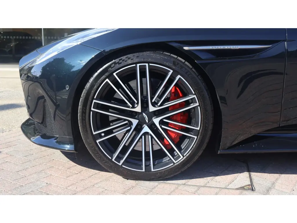 2024 DB12 V8 Coupe thumbnail vehicle image 3