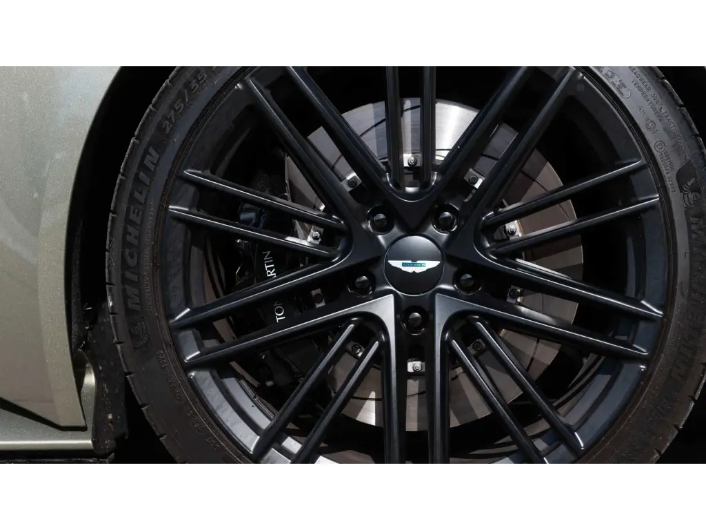 2024 DB12 V8 Coupe thumbnail vehicle image 3