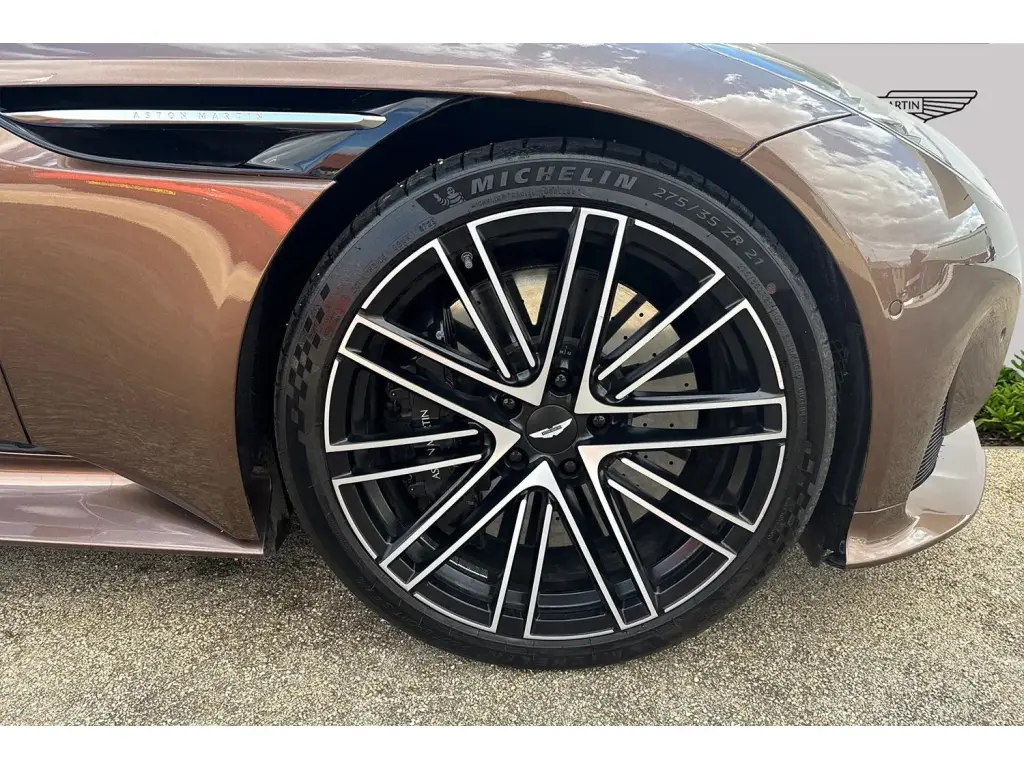 2024 DB12 V8 Coupe thumbnail vehicle image 3