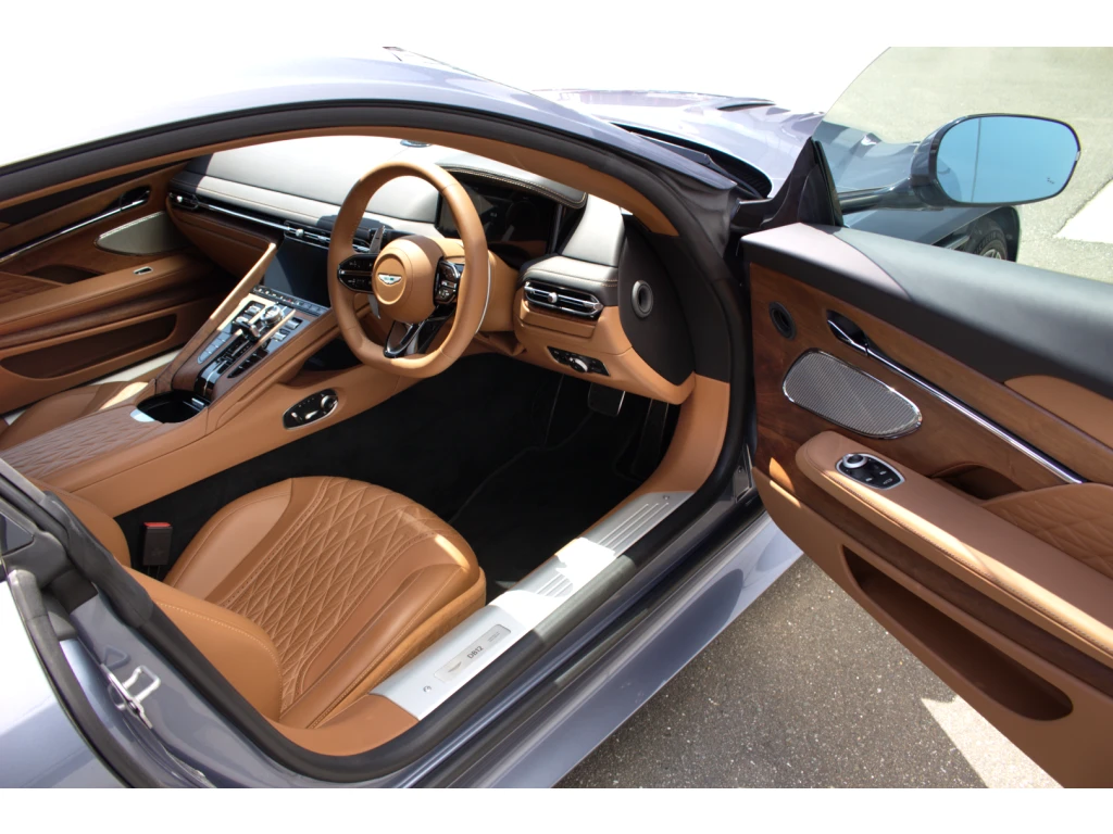 2024 DB12 V8 Coupe thumbnail vehicle image 2