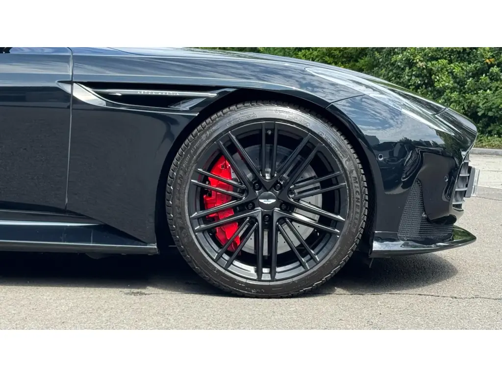 2024 DB12 V8 Coupe thumbnail vehicle image 3