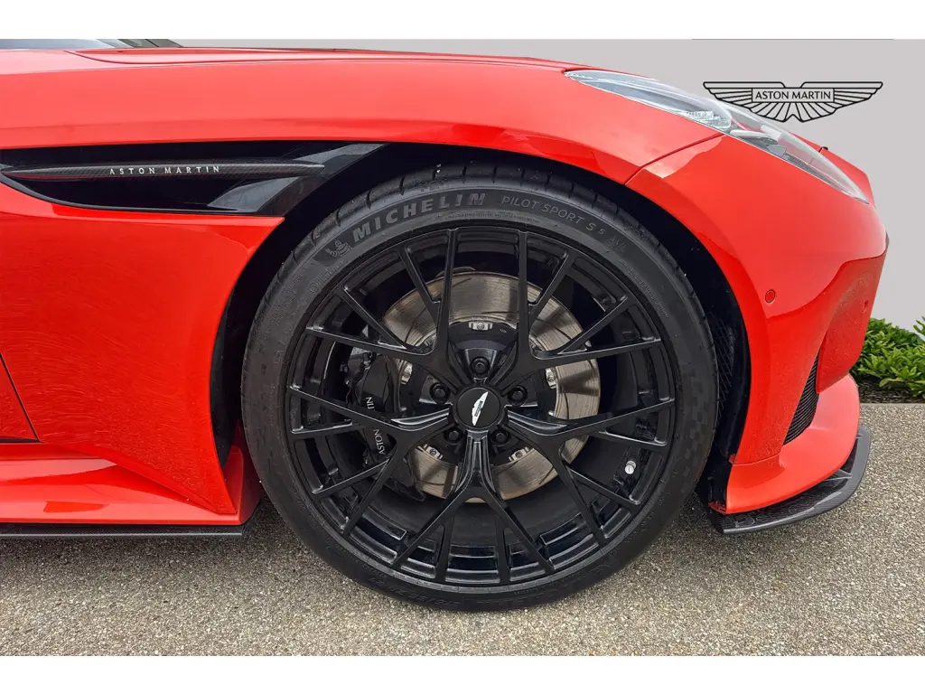 2024 DB12 V8 Coupe thumbnail vehicle image 3