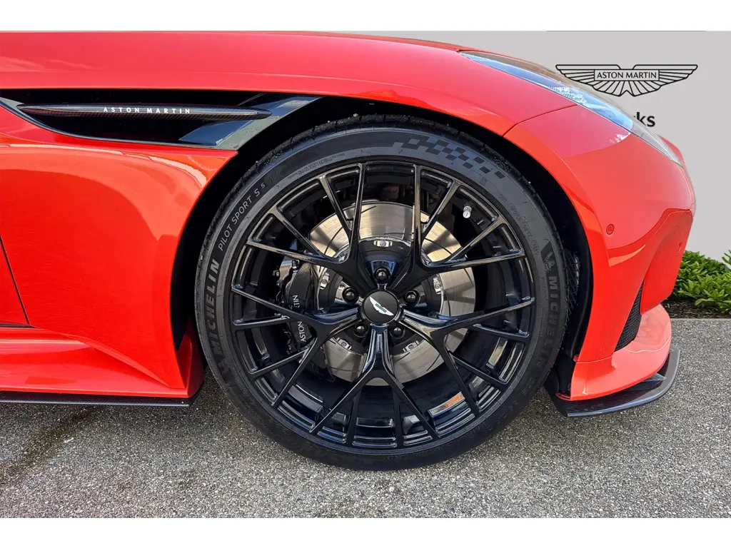 2024 DB12 V8 Coupe thumbnail vehicle image 3
