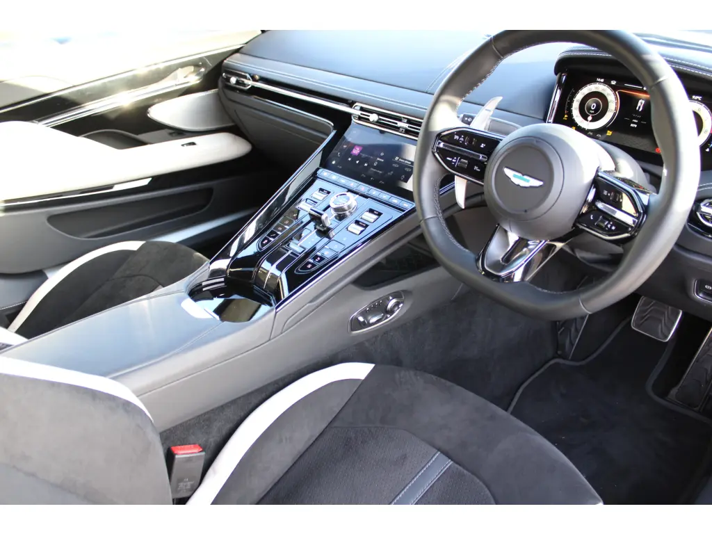 2024 DB12 V8 Coupe thumbnail vehicle image 2