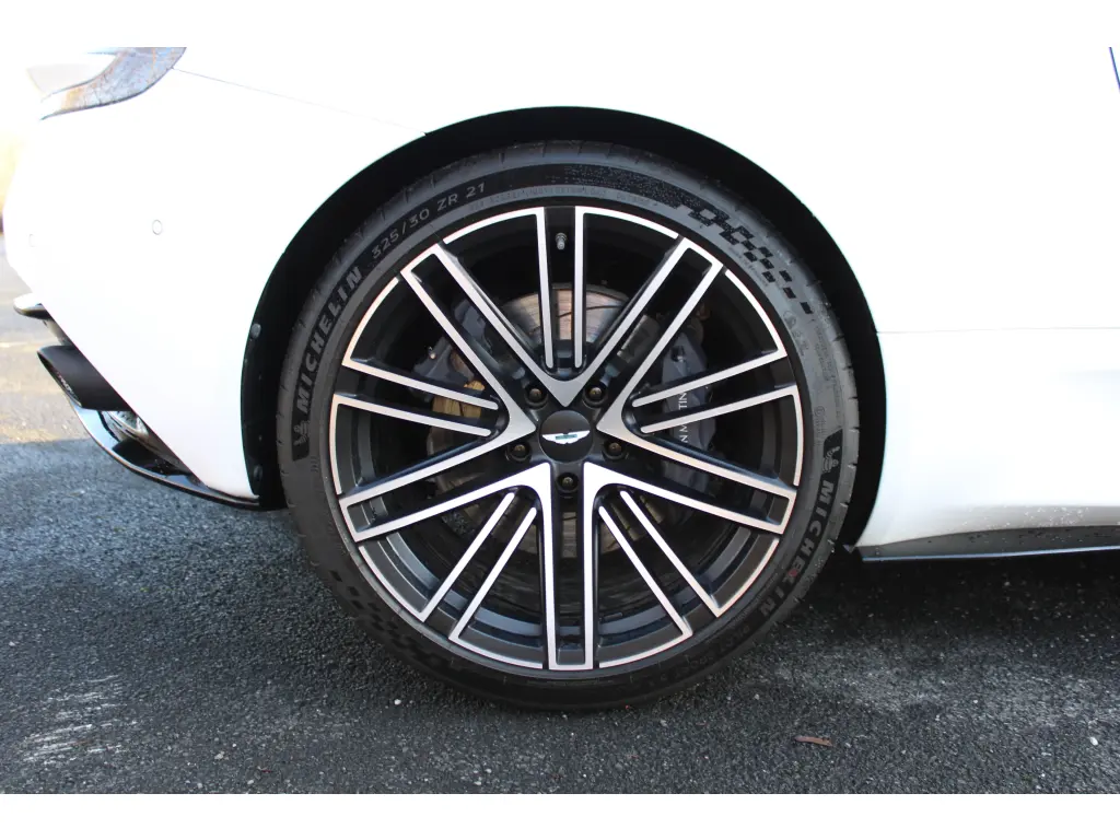 2024 DB12 V8 Coupe thumbnail vehicle image 3