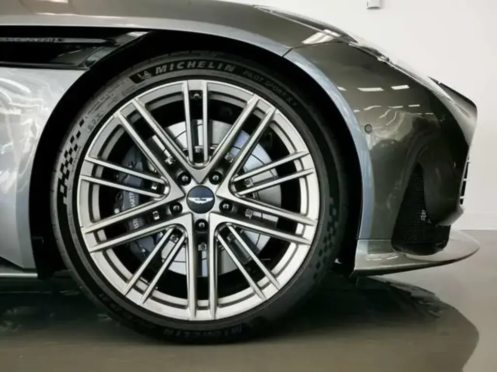 2024 DB12 V8 Coupe thumbnail vehicle image 3