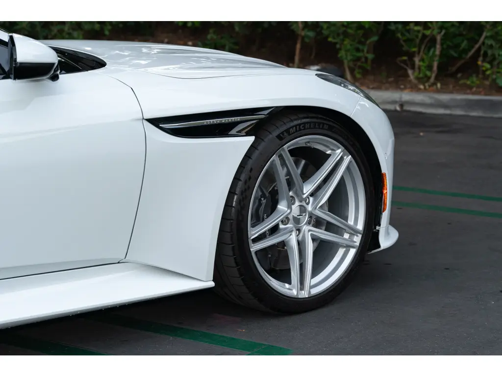 2024 DB12 V8 Coupe thumbnail vehicle image 3