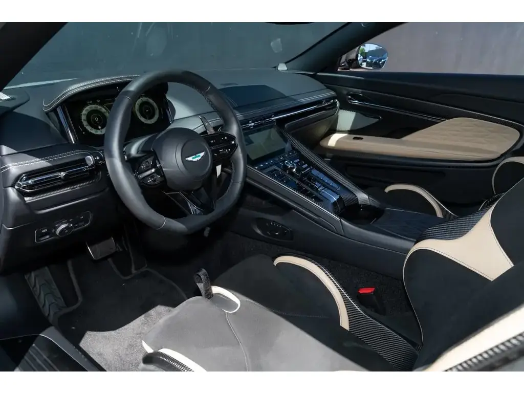 2024 DB12 V8 Coupe thumbnail vehicle image 2