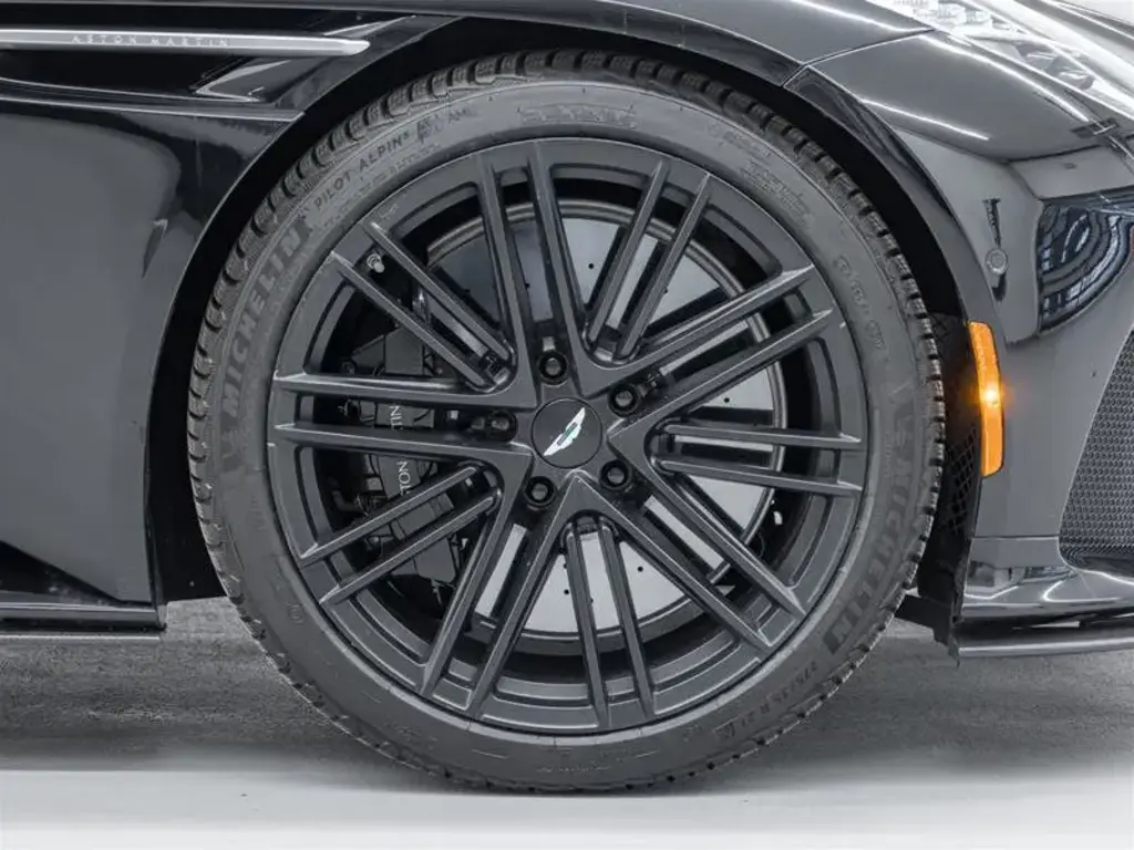 2024 DB12 V8 Coupe thumbnail vehicle image 3