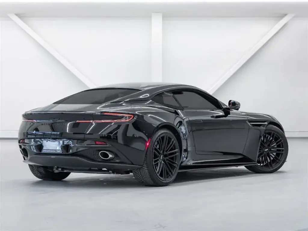 2024 DB12 V8 Coupe thumbnail vehicle image 1