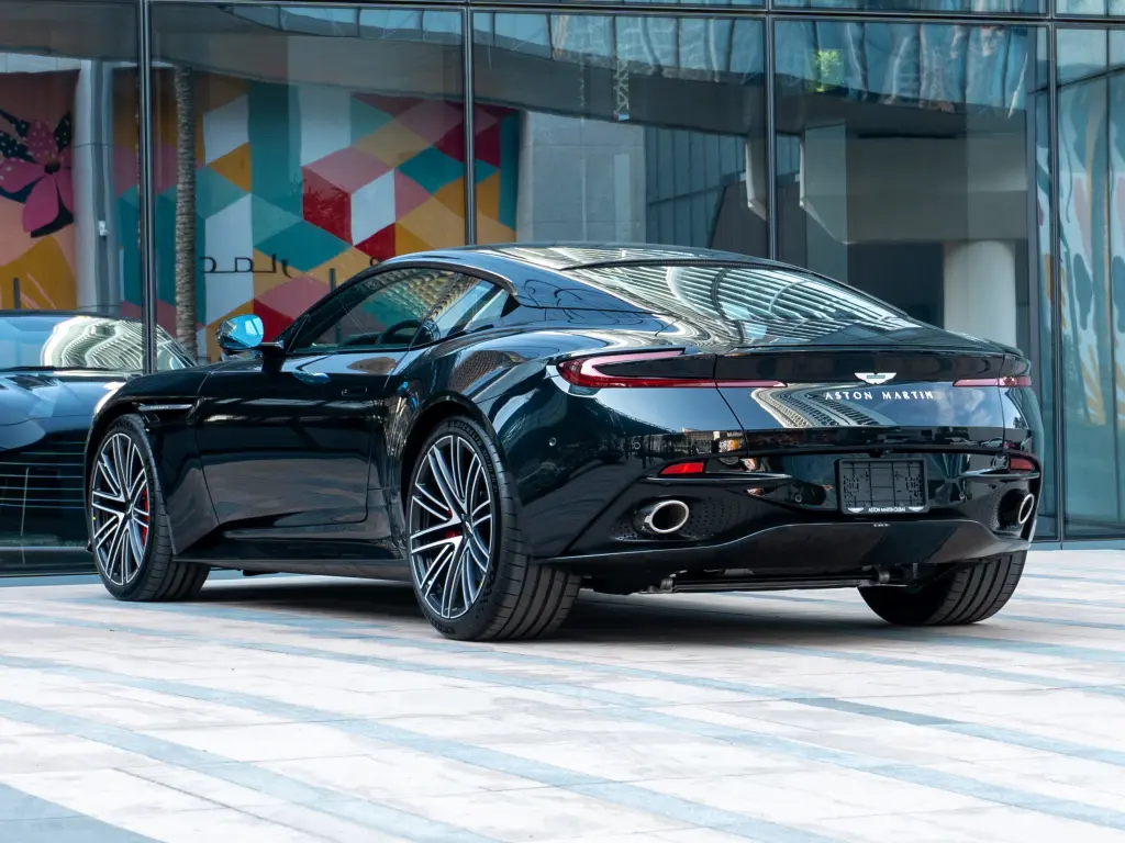 2024 DB12 V8 Coupe thumbnail vehicle image 1