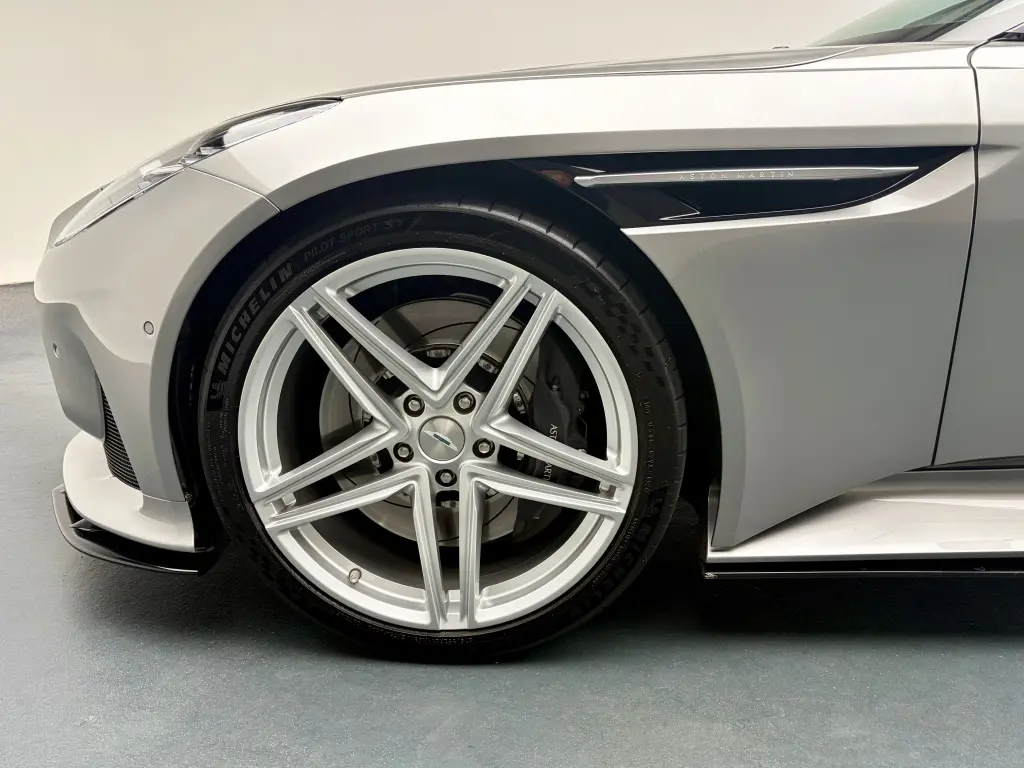 2024 DB12 V8 Coupe thumbnail vehicle image 3