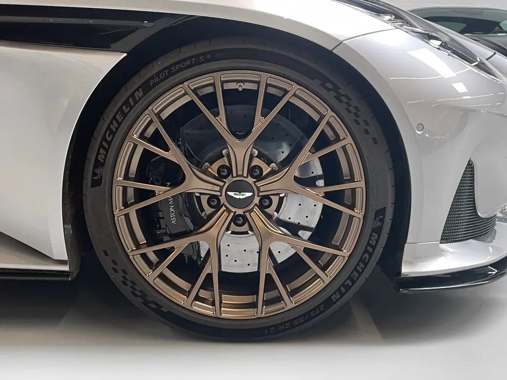 Aston Martin DB12 V8 Coupe 4.0 -  - Joinsteer - #3