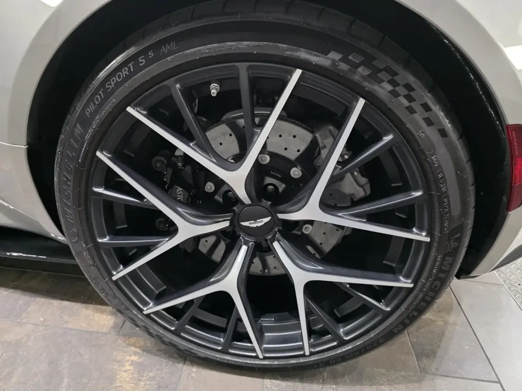 2024 DB12 V8 Coupe thumbnail vehicle image 3
