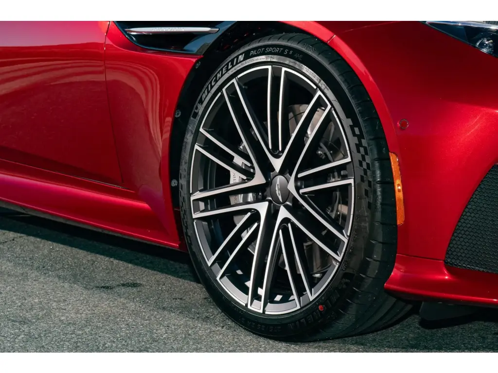 2024 DB12 V8 Coupe thumbnail vehicle image 3