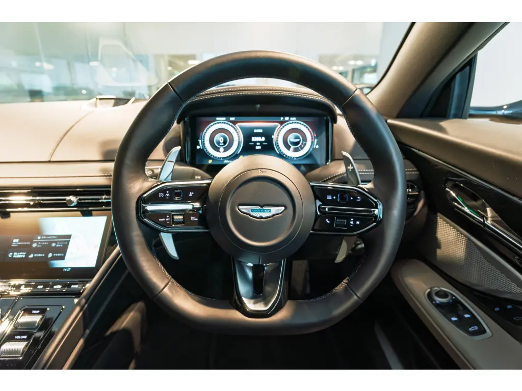 2025 DB12 V8 Coupe thumbnail vehicle image 2