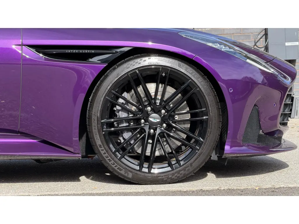 2025 DB12 V8 Coupe thumbnail vehicle image 3