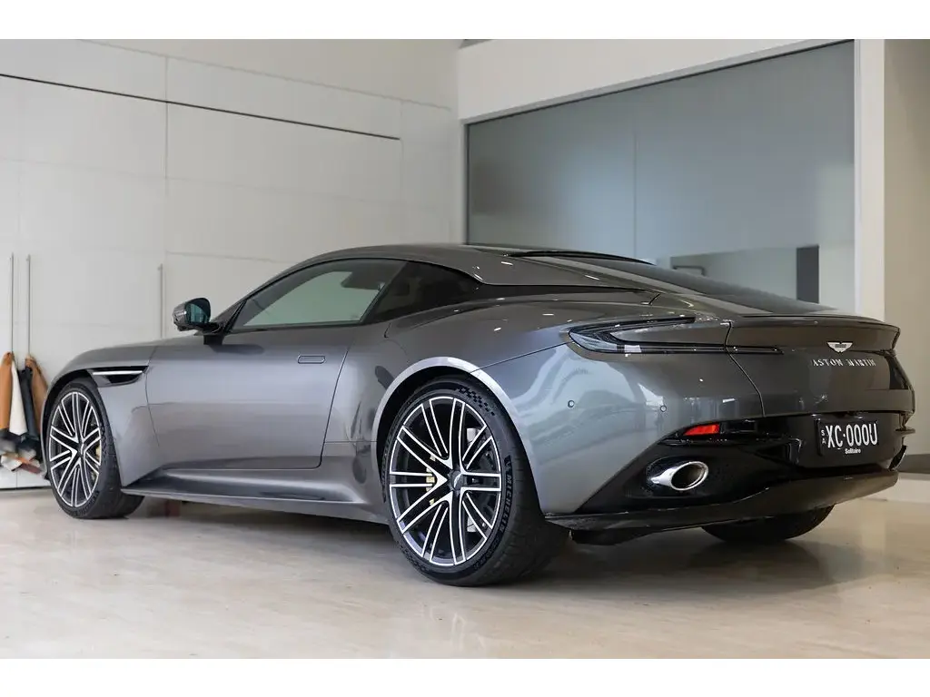 2025 DB12 V8 Coupe thumbnail vehicle image 1