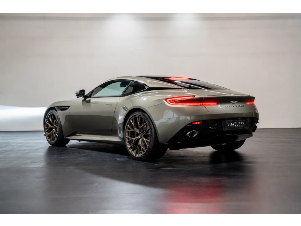 2025 DB12 V8 Coupe thumbnail vehicle image 1