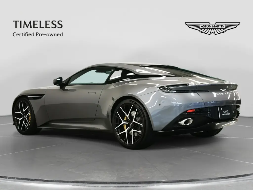 2025 DB12 V8 Coupe thumbnail vehicle image 1