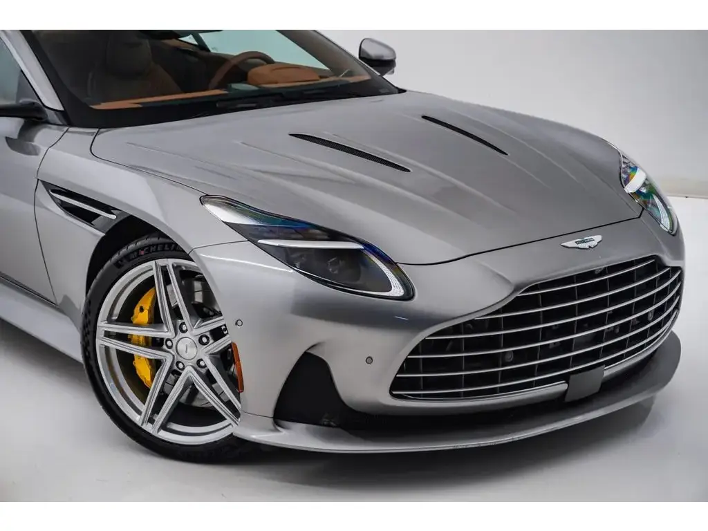 2025 DB12 V8 Coupe thumbnail vehicle image 3