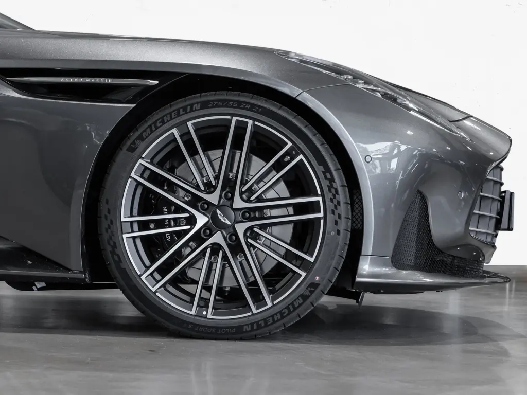 2025 DB12 V8 Coupe thumbnail vehicle image 3