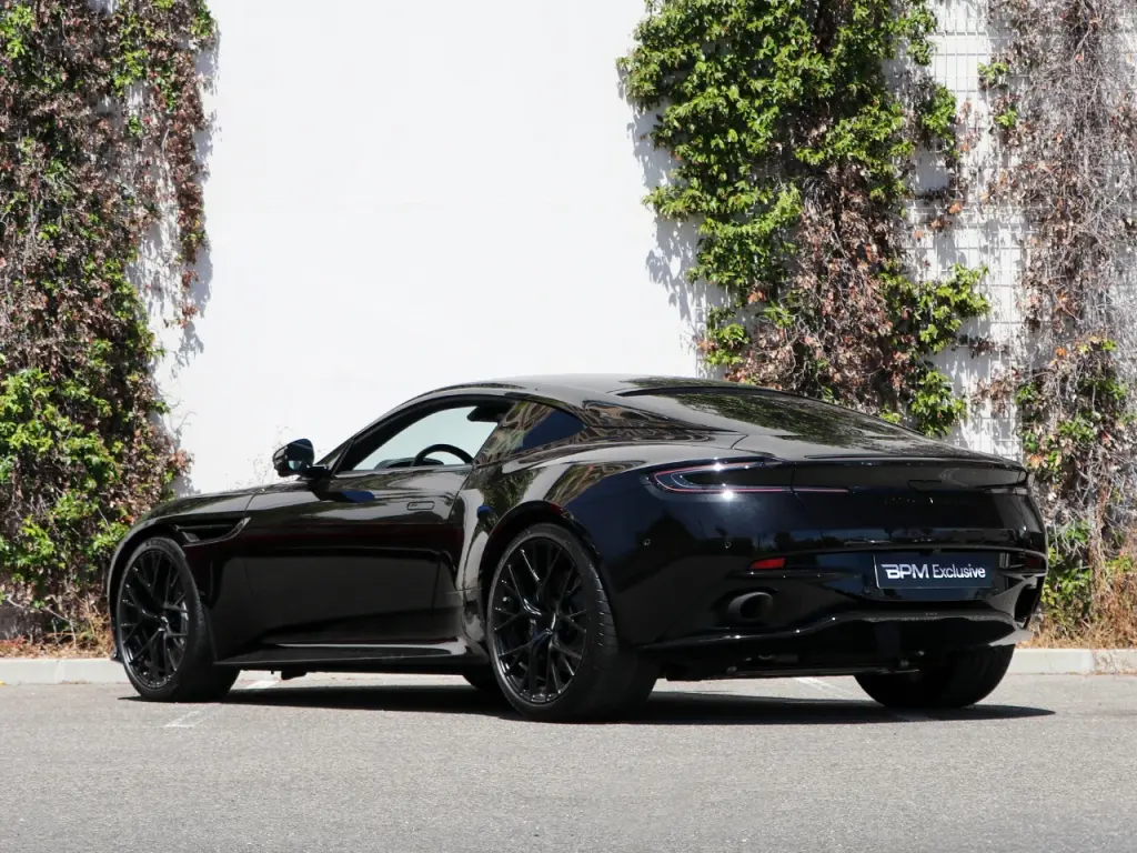 2025 DB12 V8 Coupe thumbnail vehicle image 1