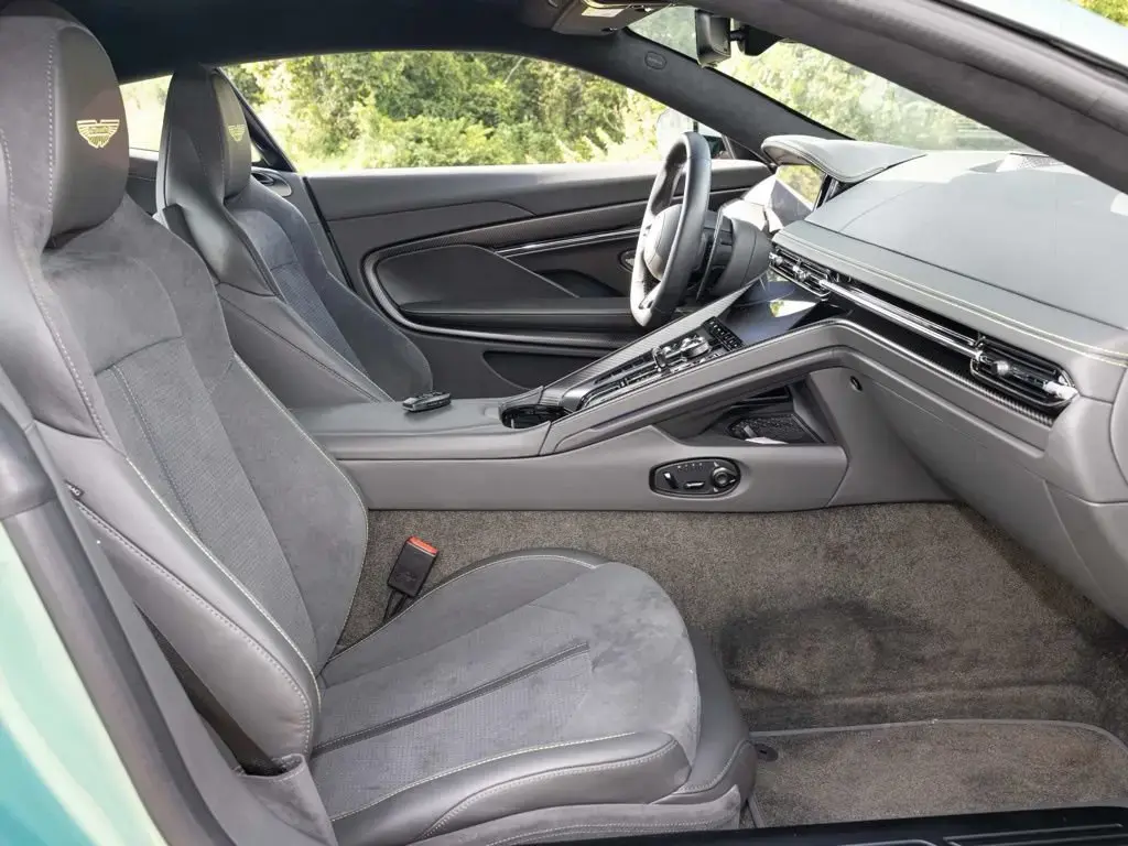 2025 DB12 V8 Coupe thumbnail vehicle image 2