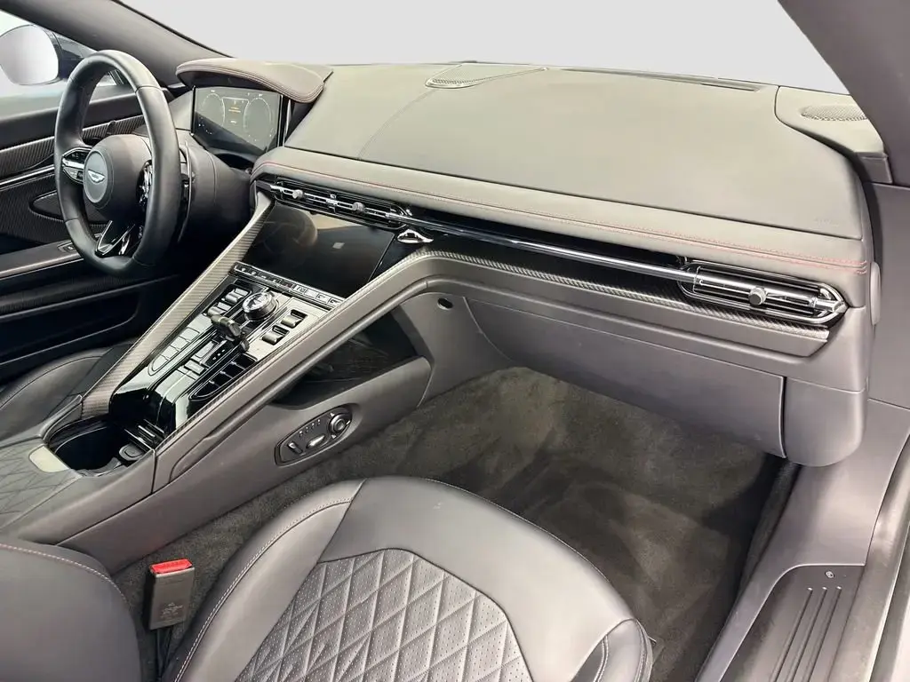 2025 DB12 V8 Coupe thumbnail vehicle image 2