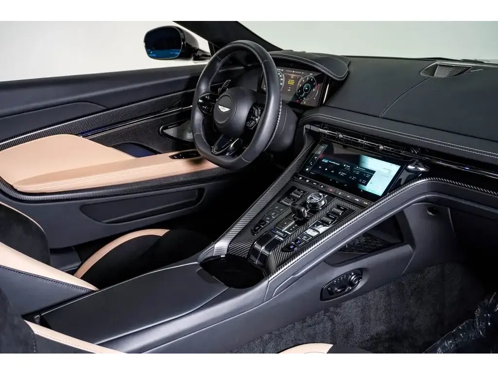 2025 DB12 V8 Coupe thumbnail vehicle image 2