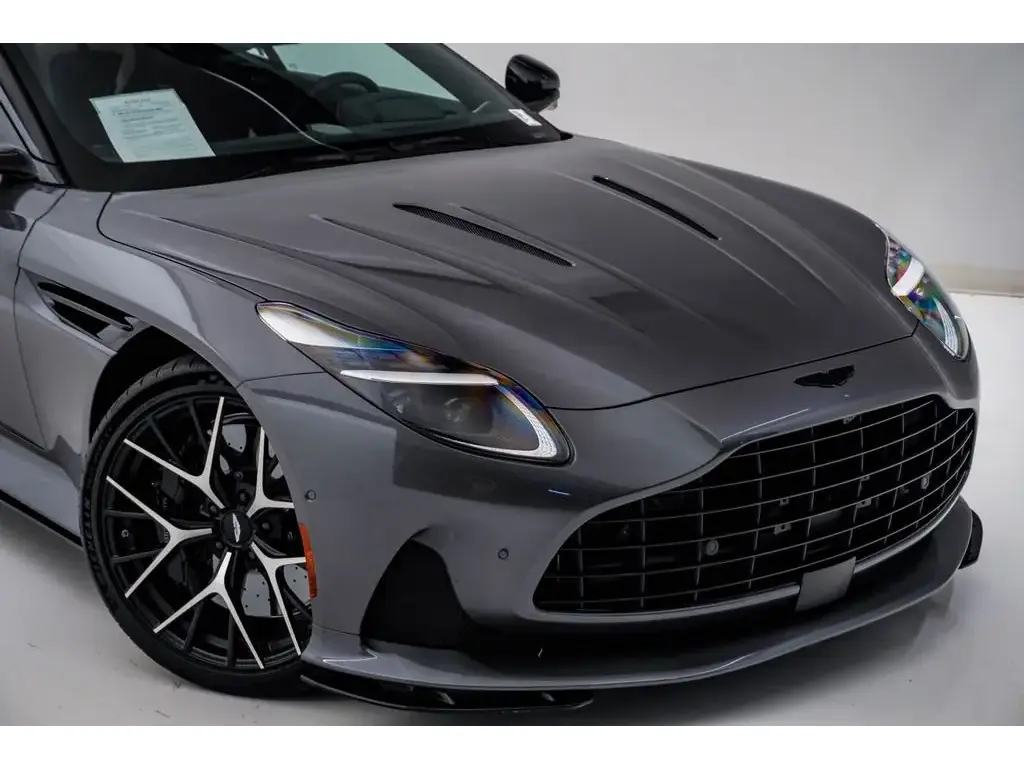 2025 DB12 V8 Coupe thumbnail vehicle image 3