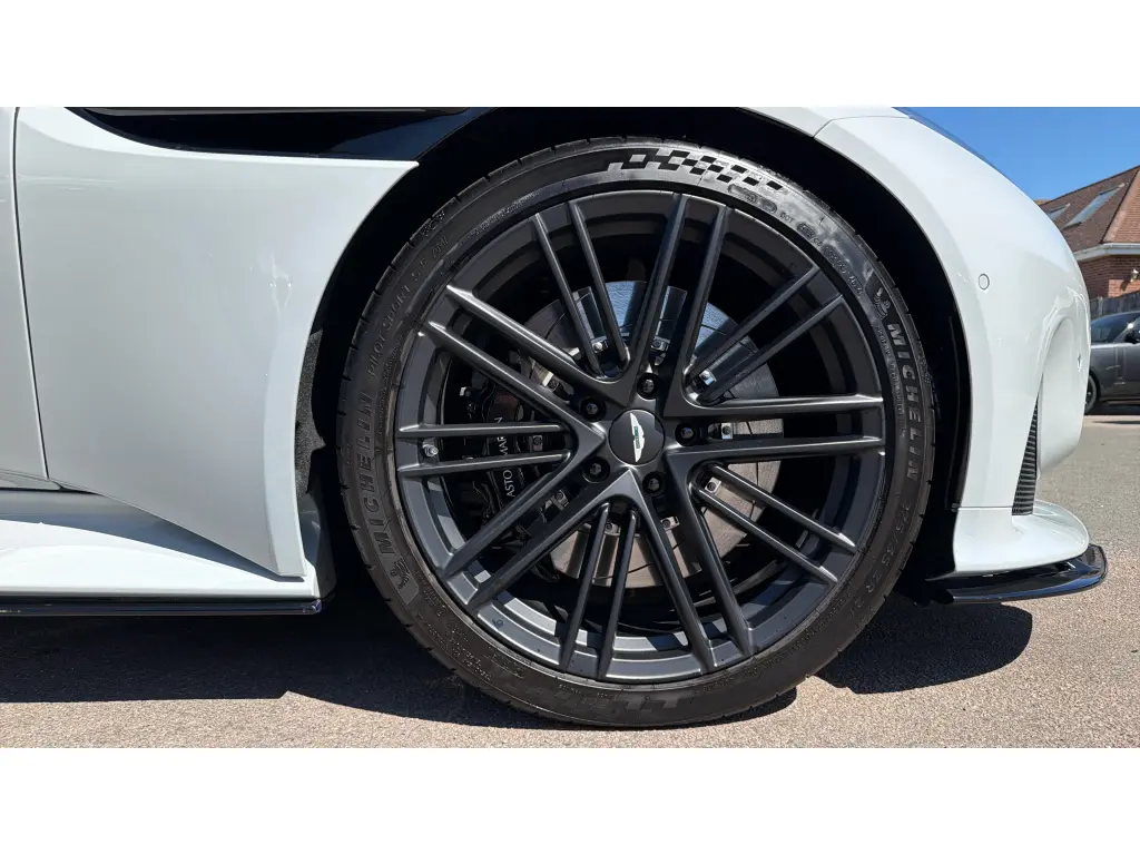 2026 DB12 V8 Coupe thumbnail vehicle image 3