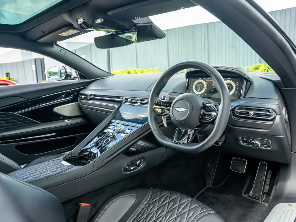 2026 DB12 V8 Coupe thumbnail vehicle image 3