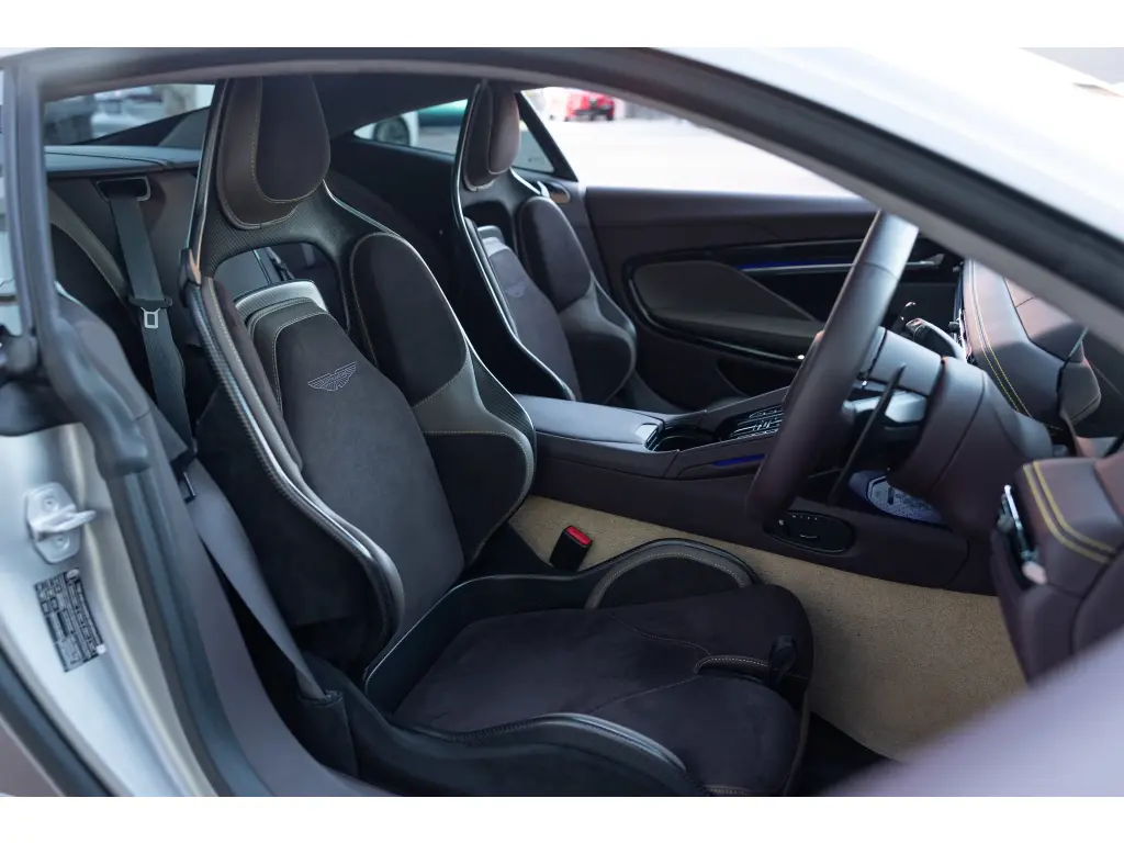 2026 DB12 V8 Coupe thumbnail vehicle image 2
