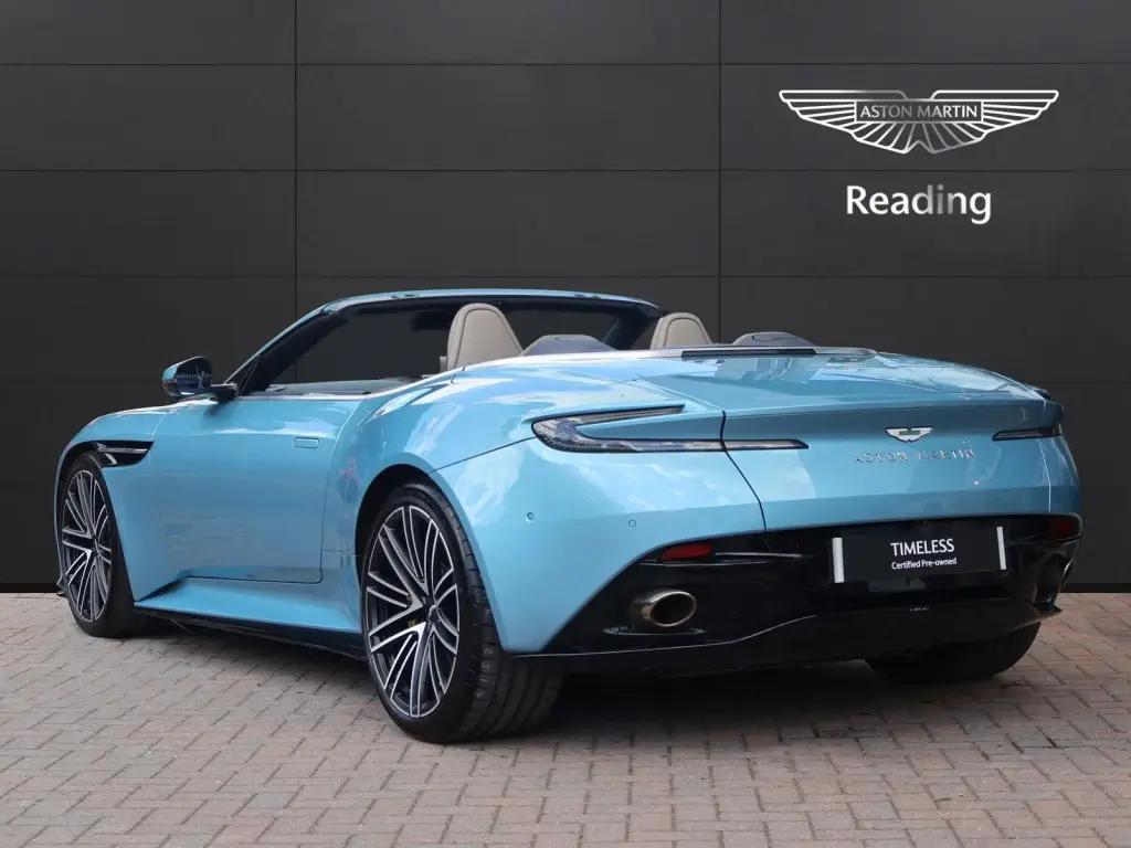 2024 DB12 V8 Volante thumbnail vehicle image 1
