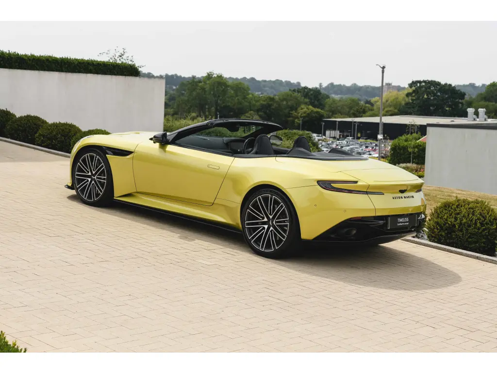 2024 DB12 V8 Volante thumbnail vehicle image 1
