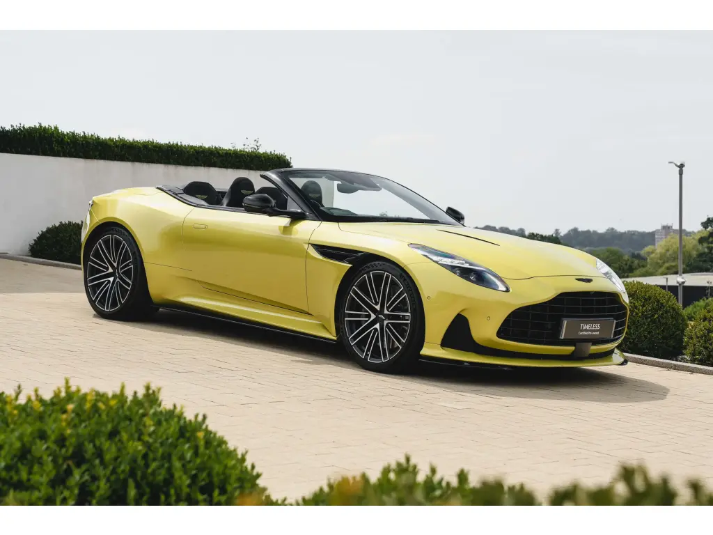 2024 DB12 V8 Volante main vehicle image
