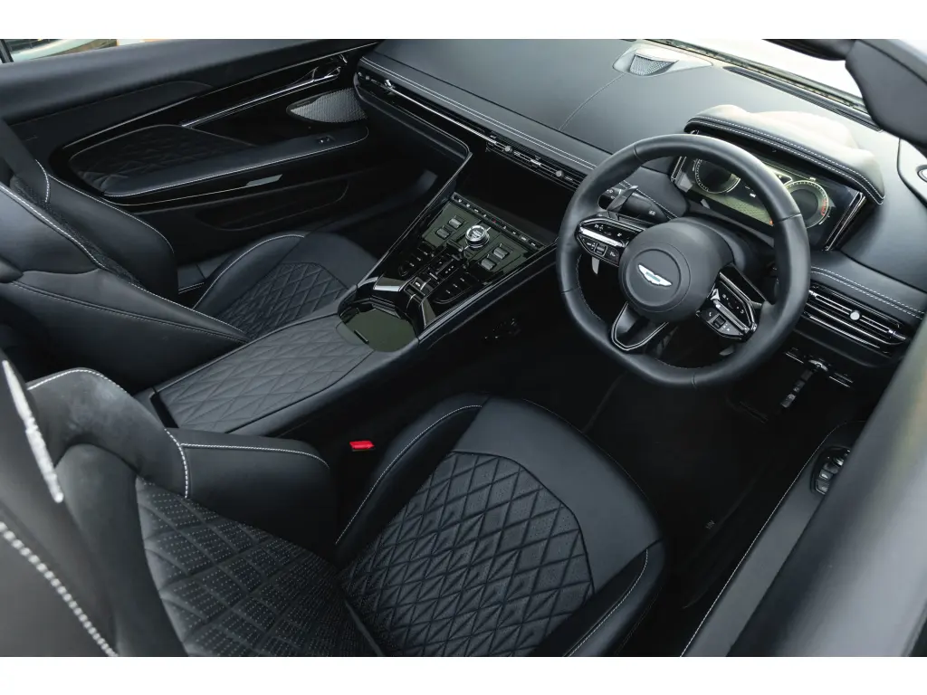 2024 DB12 V8 Volante thumbnail vehicle image 2