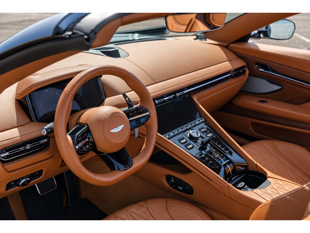 2024 DB12 V8 Volante thumbnail vehicle image 2