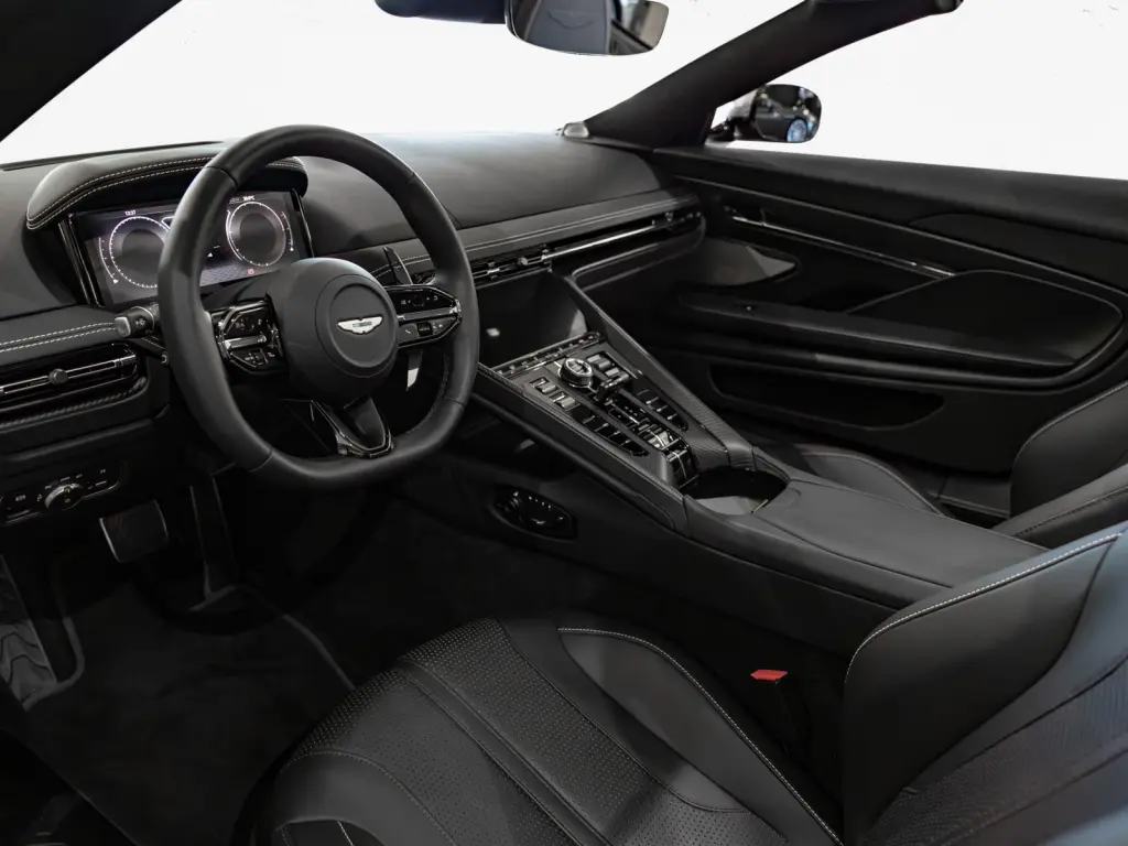 2024 DB12 V8 Volante thumbnail vehicle image 2