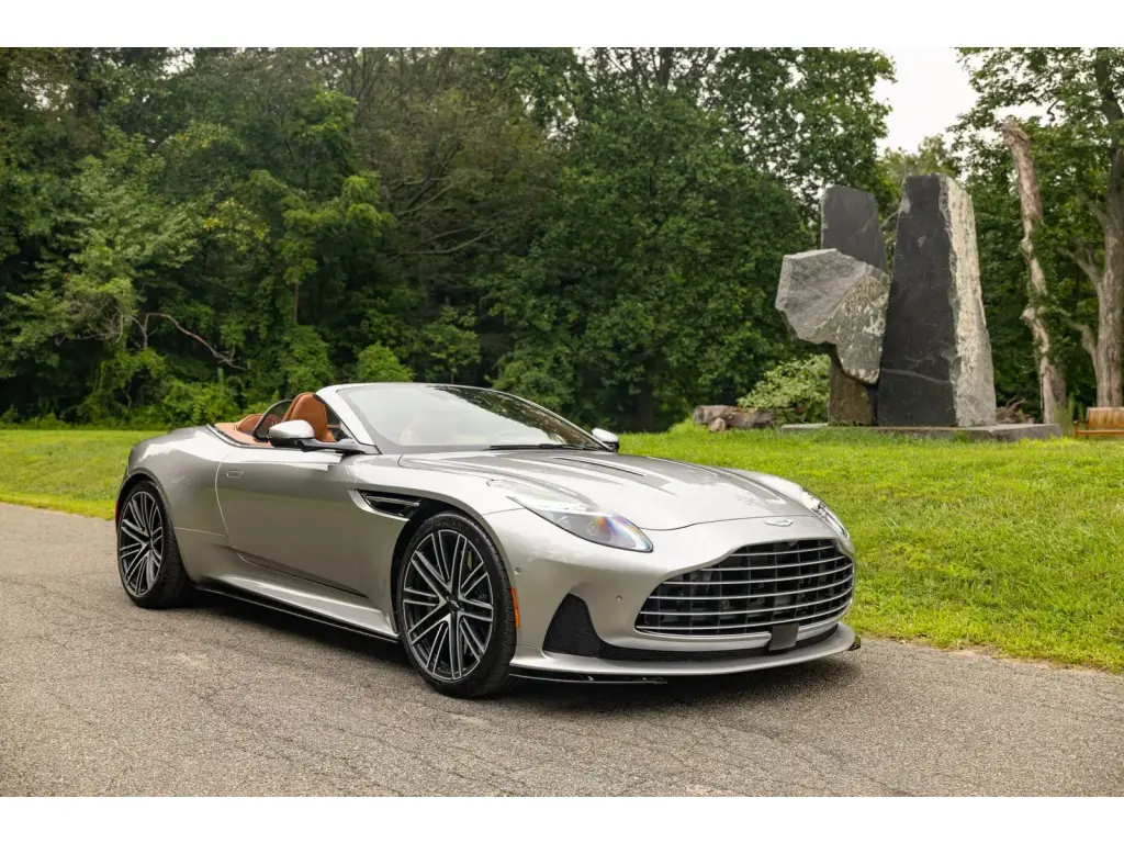 2024 DB12 V8 Volante main vehicle image