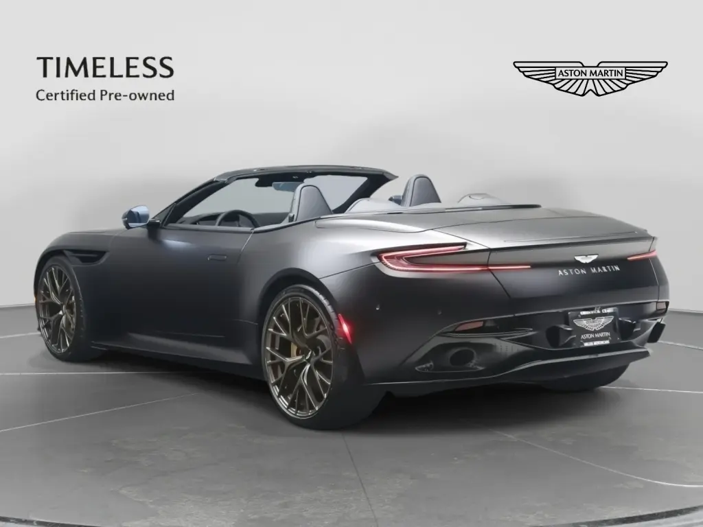 2024 DB12 V8 Volante thumbnail vehicle image 1