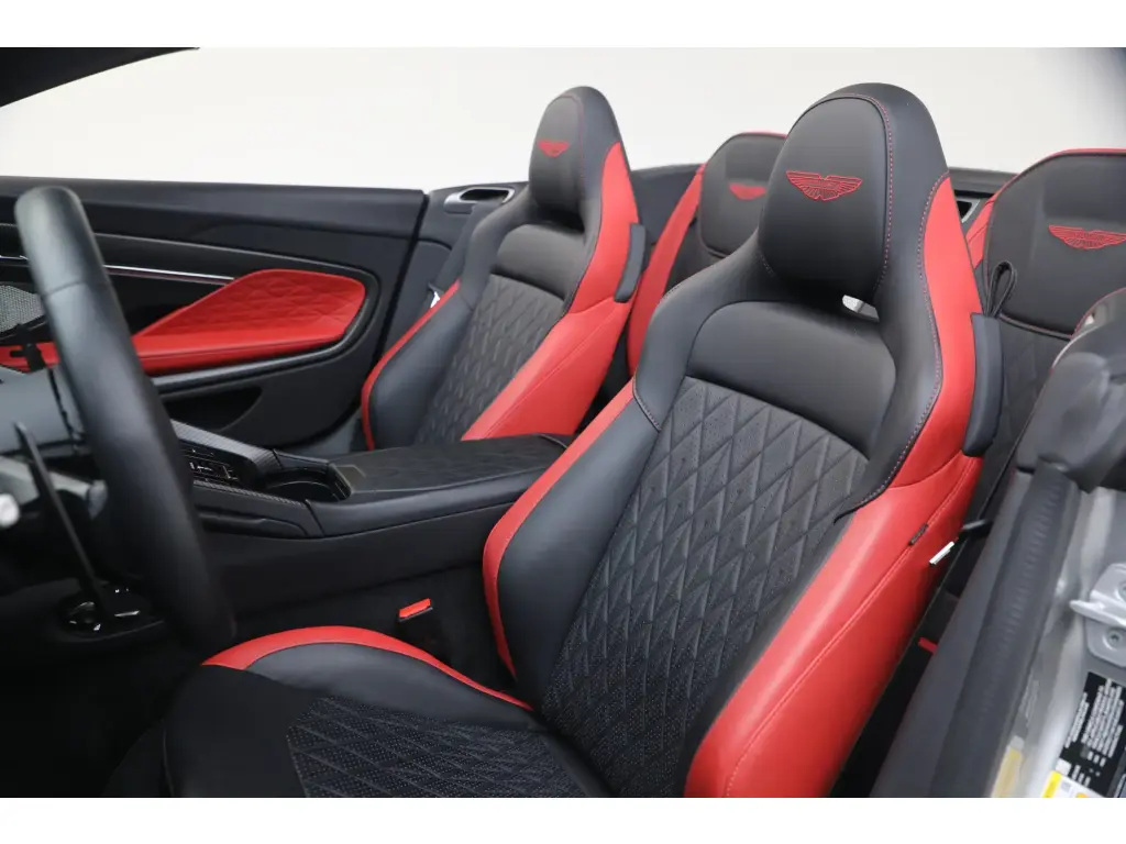 2024 DB12 V8 Volante thumbnail vehicle image 2