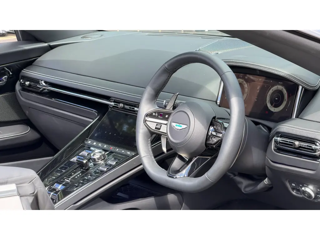 2025 DB12 V8 Volante thumbnail vehicle image 2