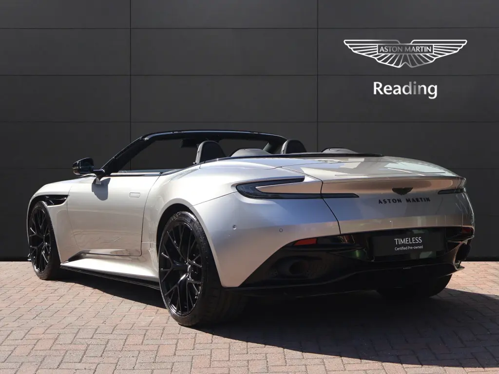 2025 DB12 V8 Volante thumbnail vehicle image 1
