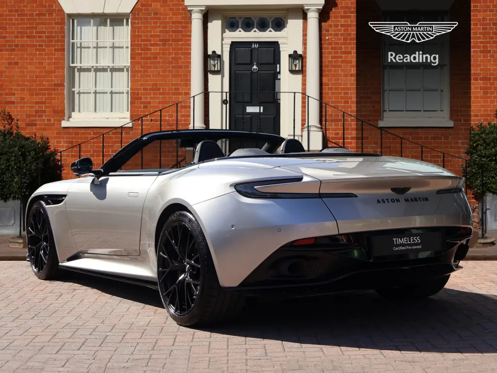 2025 DB12 V8 Volante thumbnail vehicle image 1