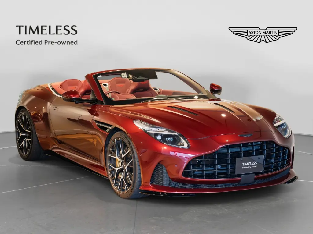 2025 DB12 V8 Volante main vehicle image