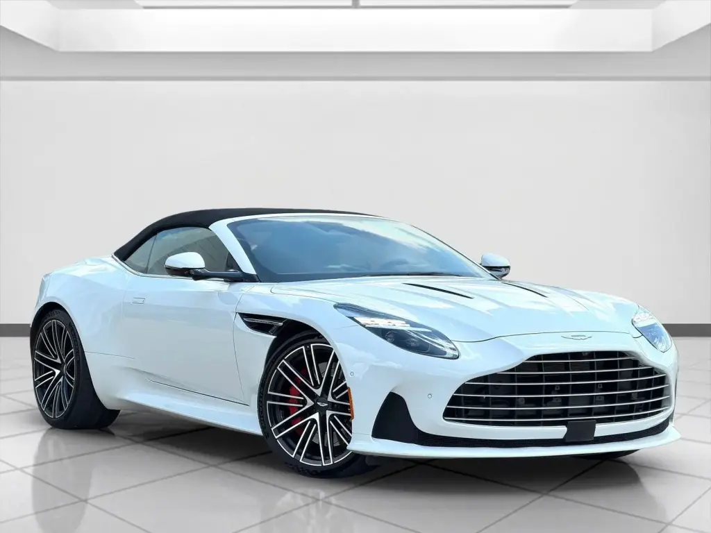 2025 DB12 V8 Volante main vehicle image