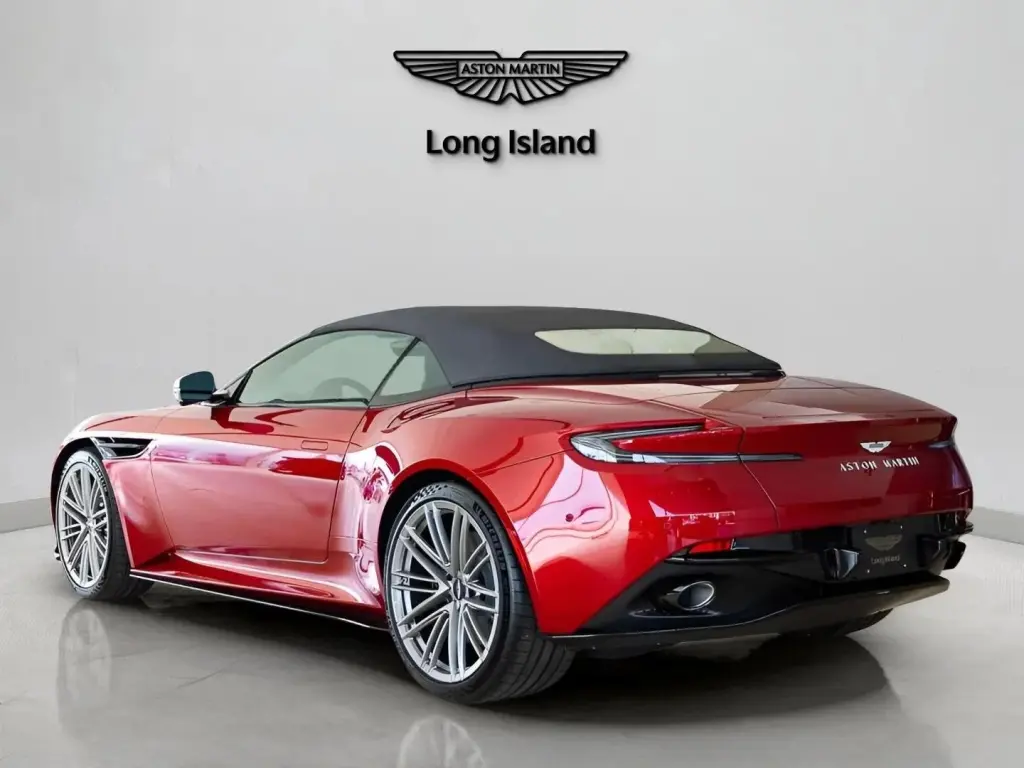2025 DB12 V8 Volante thumbnail vehicle image 1